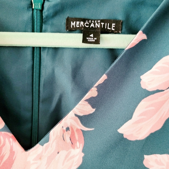 Flower dress - Picture 3 of 4